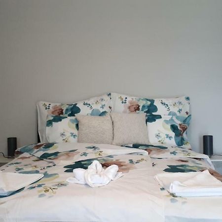 ハルカーニャAngi Apartman- Nagyszeru Elhelyezkedes, Vendegkozpontu Szallashely-Szolgaltatasアパートメント エクステリア 写真