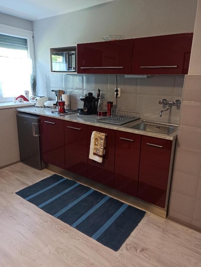ハルカーニャAngi Apartman- Nagyszeru Elhelyezkedes, Vendegkozpontu Szallashely-Szolgaltatasアパートメント エクステリア 写真