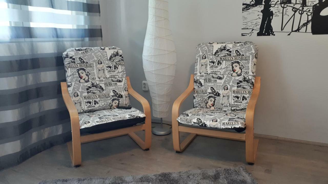 ハルカーニャAngi Apartman- Nagyszeru Elhelyezkedes, Vendegkozpontu Szallashely-Szolgaltatasアパートメント エクステリア 写真